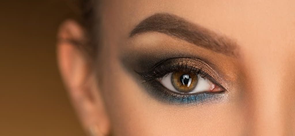 Smokey eye makeup