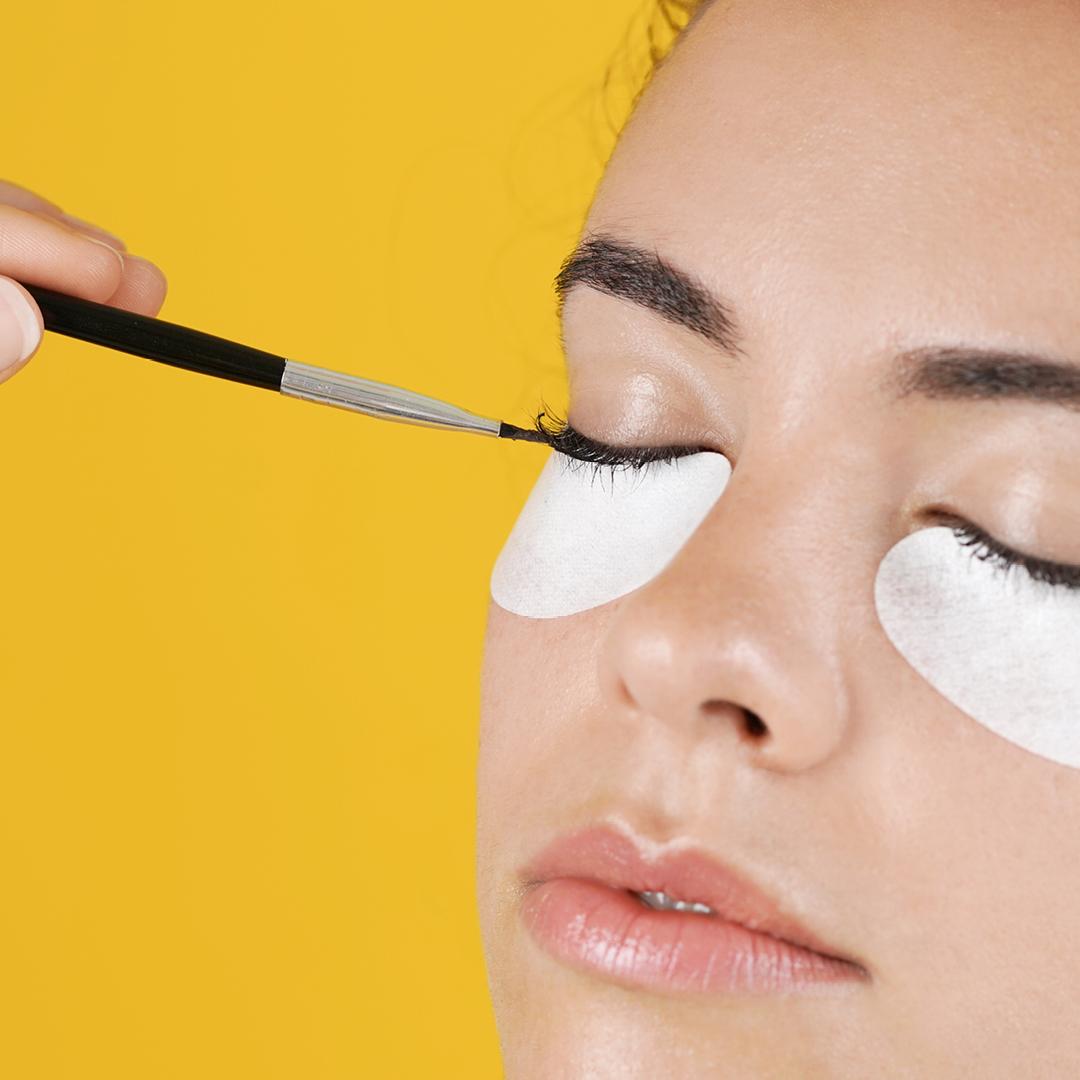 eyelash extensions at home